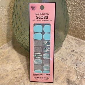 Dashing Diva Ultra shine gel manicure polish stick on nails teal accent full set